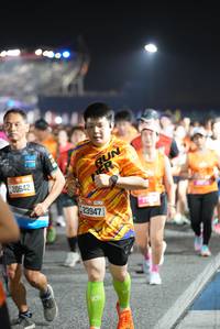 BIB: 20642, 23947
                            <button type="button" onclick="openModal(19607991)" class="btn btn-primary btn-sm float-right btn-popup" data-toggle="modal" data-target=".modal-high-quality">
                        <i class="fas fa-shopping-cart"></i> Add to Cart
                    </button>
                                            <button type="button" onclick="isThisMe(19607991, true)" class="btn btn-success btn-sm float-right btn-popup btn-isme hidden" data-toggle="tooltip" data-placement="bottom" title="นี่คือรูปของคุณใช่ไหม คลิกที่นี่เพื่อเอาเข้าอัลบั้ม">
                        <i class="fas fa-plus"></i> Add to album
                    </button>
                    <button type="button" onclick="isThisMe(19607991, false)" class="btn btn-warning btn-sm float-right btn-popup btn-isnotme hidden">
                        <i class="fas fa-ban"></i> Remove from album
                    </button>